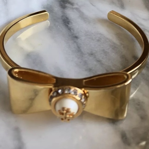 Tory Burch EUC 14KGP Gold Bow Cuff Bracelet w/ TB LOGO, unworn but not new - Picture 8 of 8